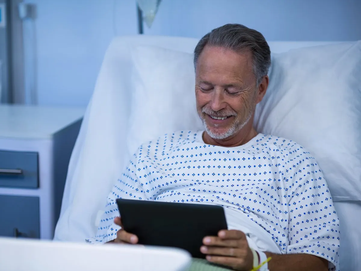Twin-Sharing & Private Suites — Smart Patient Tablets